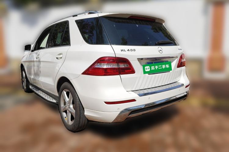 Used Mercedes-Benz M-Class 2014 ML 400 4MATIC Dynamic Model Rear Left 45 Deg