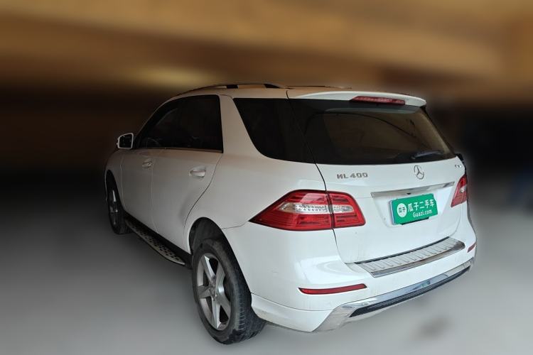 Used Mercedes-Benz M-Class 2014 ML 400 4MATIC Dynamic Model Rear Left 45 Deg