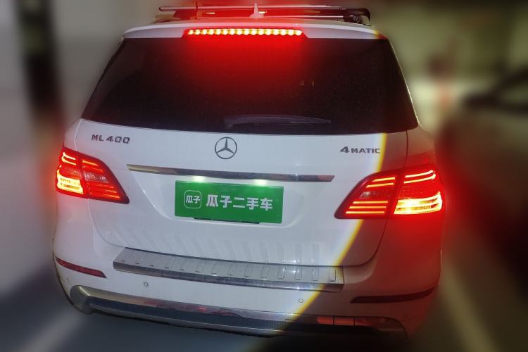 Used Mercedes-Benz M-Class 2014 ML 400 4MATIC Luxury Model Rear