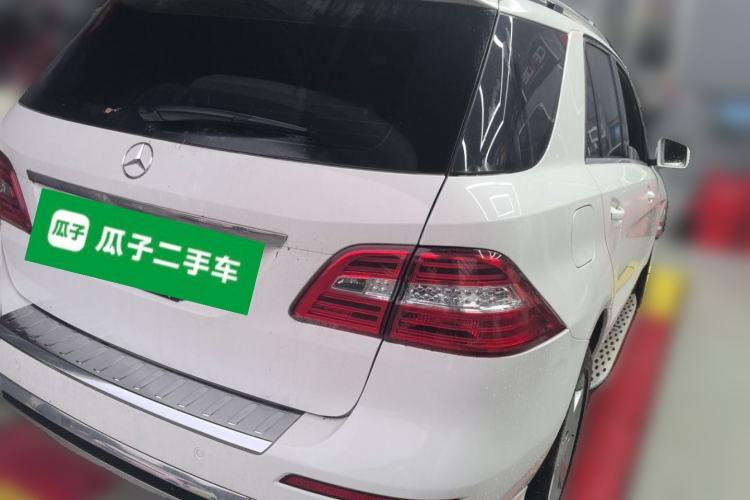 Used Mercedes-Benz M-Class 2014 ML 320 4MATIC Rear Right 45 Deg
