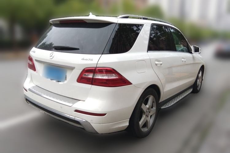 Used Mercedes-Benz M-Class 2014 ML 400 4MATIC Luxury Model Rear Right 45 Deg