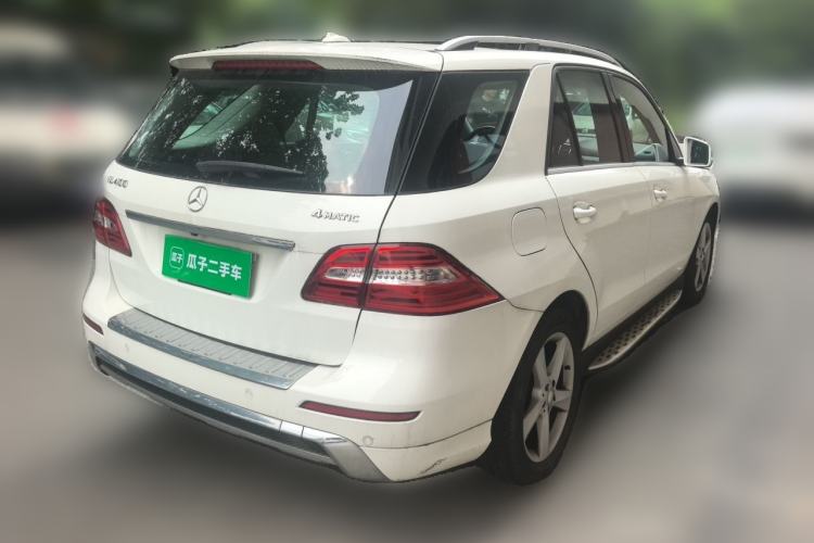 Used Mercedes-Benz M-Class 2014 ML 400 4MATIC Dynamic Model Rear Right 45 Deg