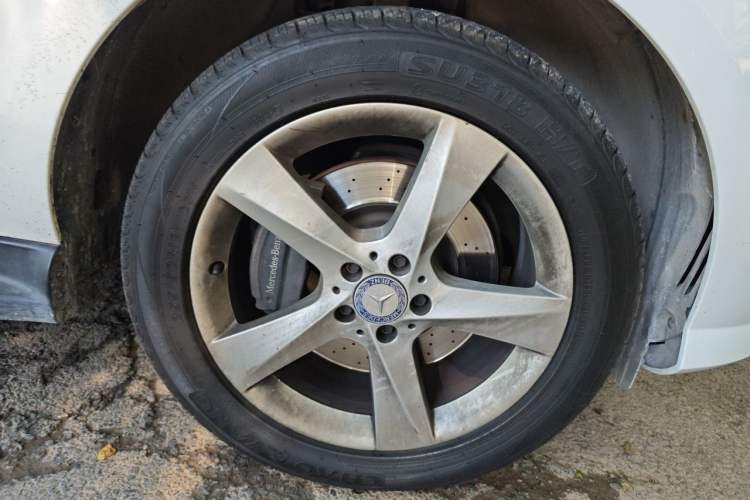 Used Mercedes-Benz M-Class 2014 ML 320 4MATIC Right Front Wheel Hub