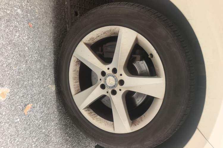 Used Mercedes-Benz M-Class 2014 ML 400 4MATIC Dynamic Model Right Front Wheel Hub