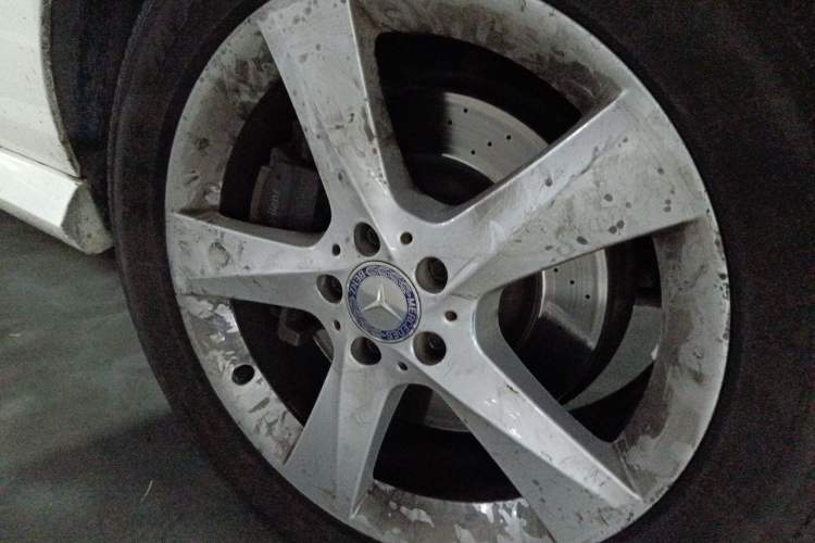 Used Mercedes-Benz M-Class 2014 ML 320 4MATIC Right Front Wheel Hub