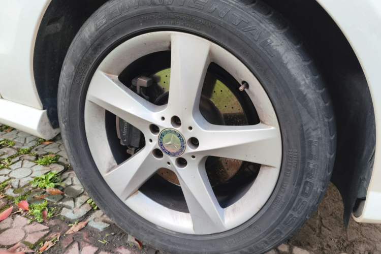 Used Mercedes-Benz M-Class 2014 ML 400 4MATIC Dynamic Model Right Front Wheel Hub