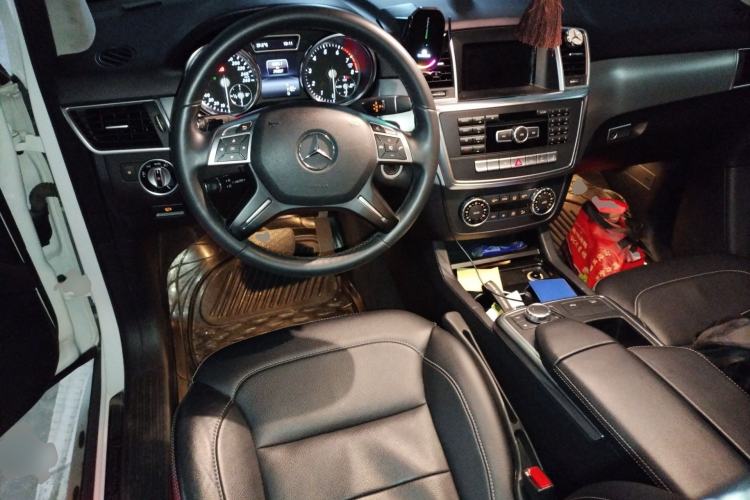 Used Mercedes-Benz M-Class 2014 ML 320 4MATIC Steering Wheel