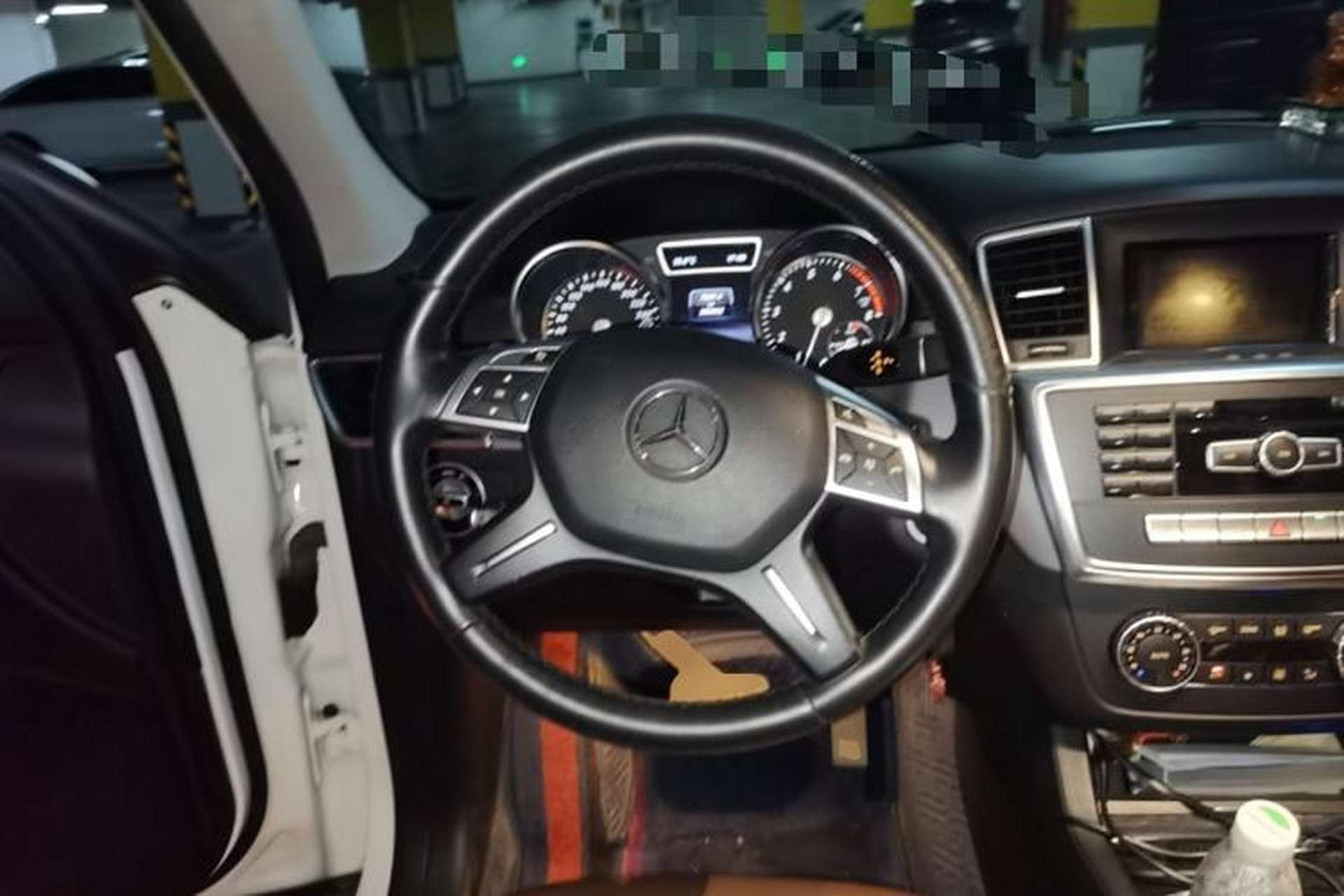 Used Mercedes-Benz M-Class 2014 ML 320 4MATIC Steering Wheel