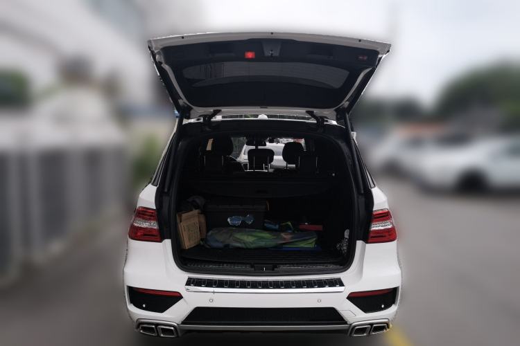 Used Mercedes-Benz M-Class  Trunk