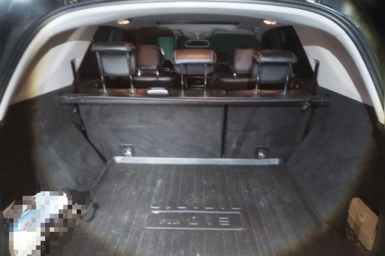 Used Mercedes-Benz M-Class 2014 ML 320 4MATIC Trunk