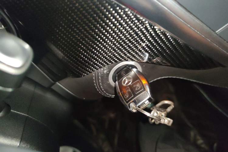 Used Mercedes-Benz M-Class 2014 ML 400 4MATIC Luxury Model Vehicle Key