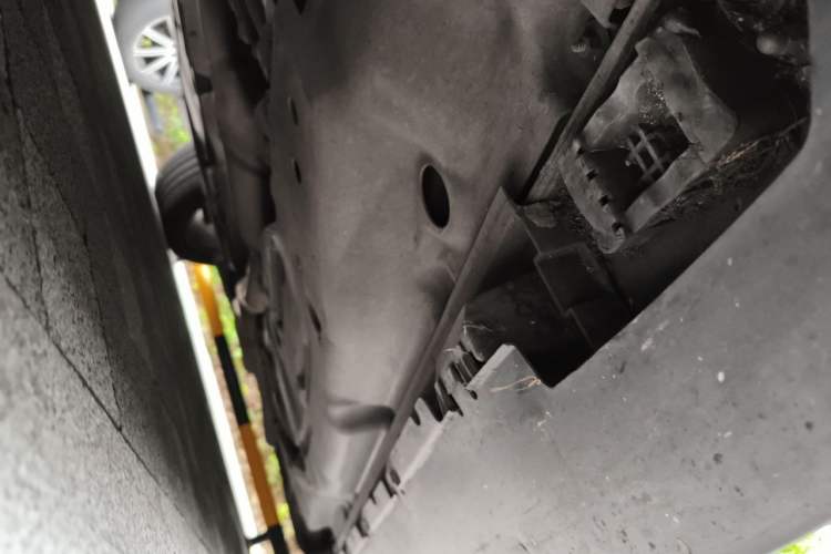 Used Mercedes-Benz M-Class 2015 ML 400 4MATIC Dynamic Model Chassis Front Left