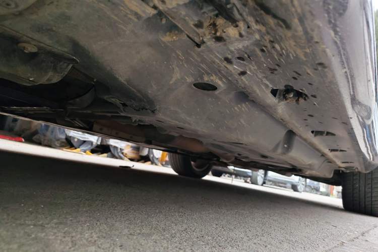 Used Mercedes-Benz M-Class 2015 ML 400 4MATIC Dynamic Model Chassis Front Left
