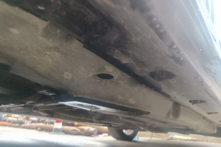 Used Mercedes-Benz M-Class 2015 ML 400 4MATIC Dynamic Model Chassis Front Left