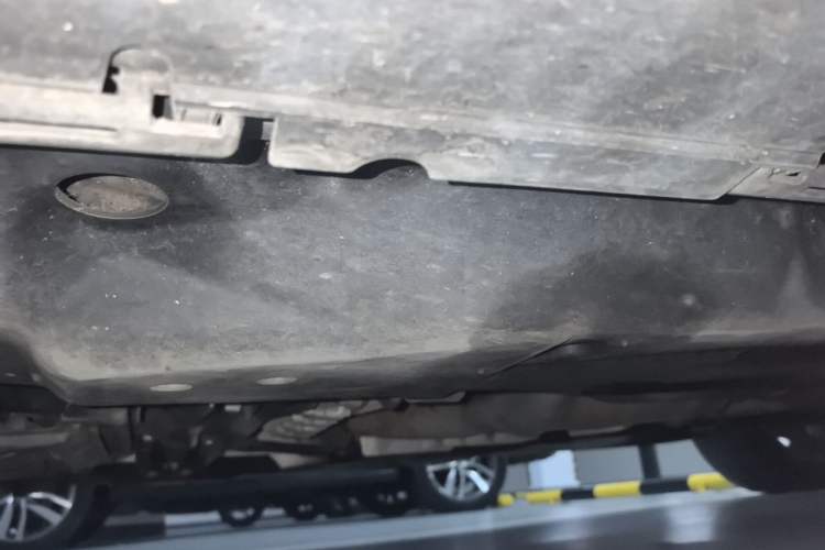 Used Mercedes-Benz M-Class 2015 ML 400 4MATIC Luxury Model Chassis Front Left
