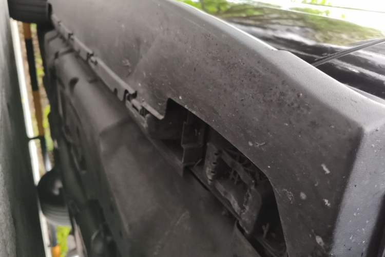 Used Mercedes-Benz M-Class 2015 ML 400 4MATIC Dynamic Model Chassis Front Right