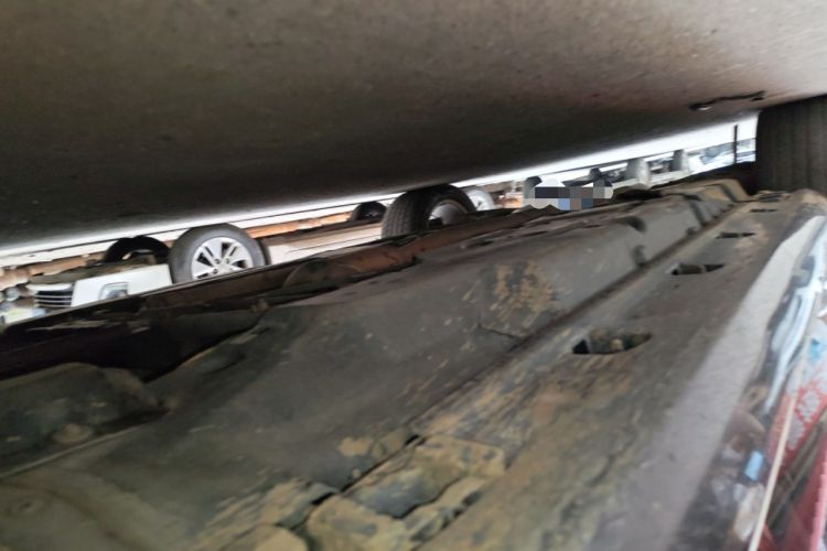 Used Mercedes-Benz M-Class 2015 ML 400 4MATIC Dynamic Model Chassis Front Right