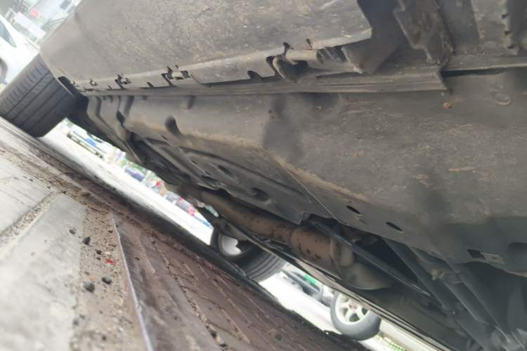 Used Mercedes-Benz M-Class 2015 ML 320 4MATIC Chassis Front Right