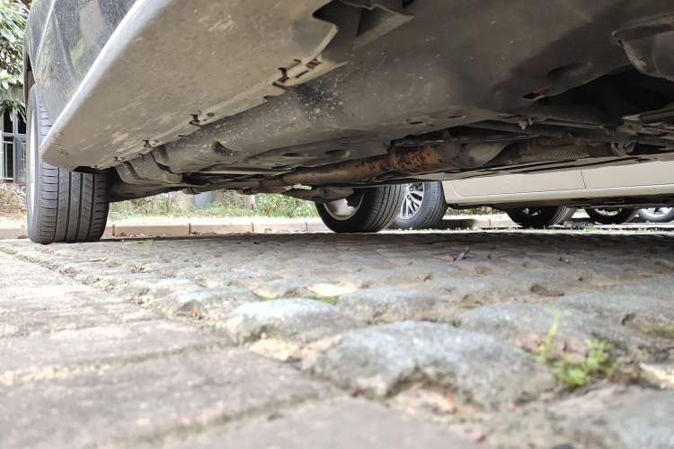 Used Mercedes-Benz M-Class 2015 ML 400 4MATIC Dynamic Model Chassis Front Right