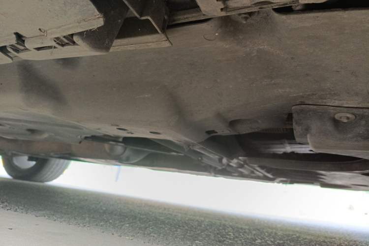 Used Mercedes-Benz M-Class 2015 ML 400 4MATIC Dynamic Model Chassis Front Right