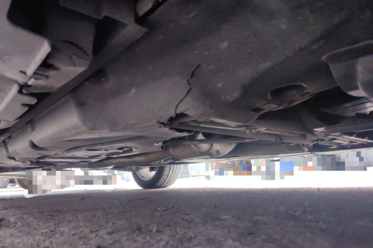Used Mercedes-Benz M-Class 2015 ML 400 4MATIC Dynamic Model Chassis Front Right
