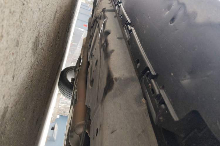 Used Mercedes-Benz M-Class 2015 ML 400 4MATIC Dynamic Model Chassis Front Right