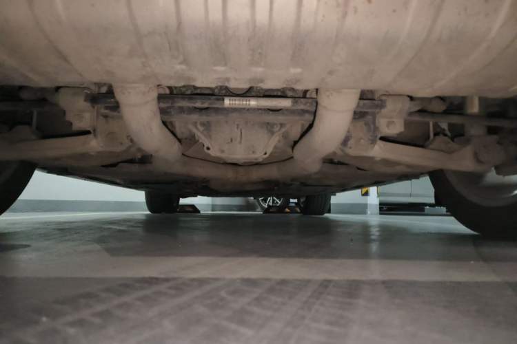 Used Mercedes-Benz M-Class 2015 ML 400 4MATIC Luxury Model Chassis Rear