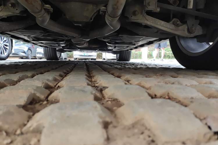 Used Mercedes-Benz M-Class 2015 ML 400 4MATIC Dynamic Model Chassis Rear