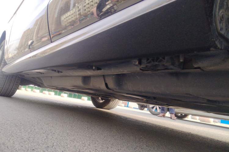 Used Mercedes-Benz M-Class 2015 ML 400 4MATIC Dynamic Model Chassis Rear Left