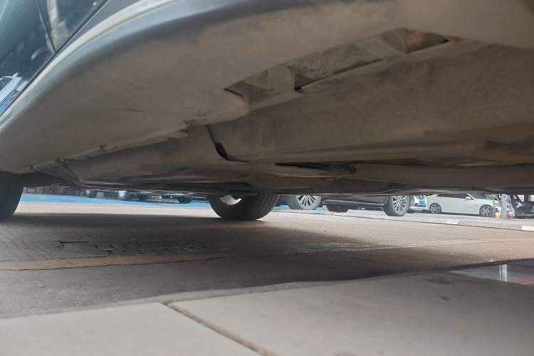 Used Mercedes-Benz M-Class 2015 ML 400 4MATIC Dynamic Model Chassis Rear Left