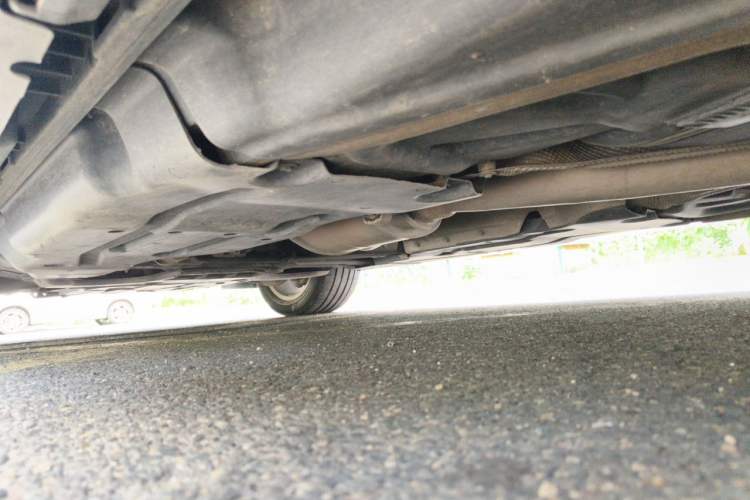 Used Mercedes-Benz M-Class 2015 ML 400 4MATIC Dynamic Model Chassis Rear Left