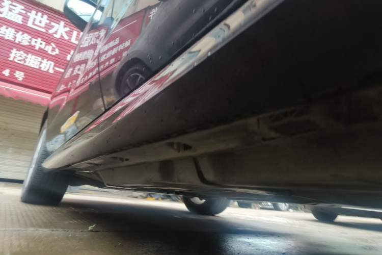 Used Mercedes-Benz M-Class 2015 ML 400 4MATIC Dynamic Model Chassis Rear Left
