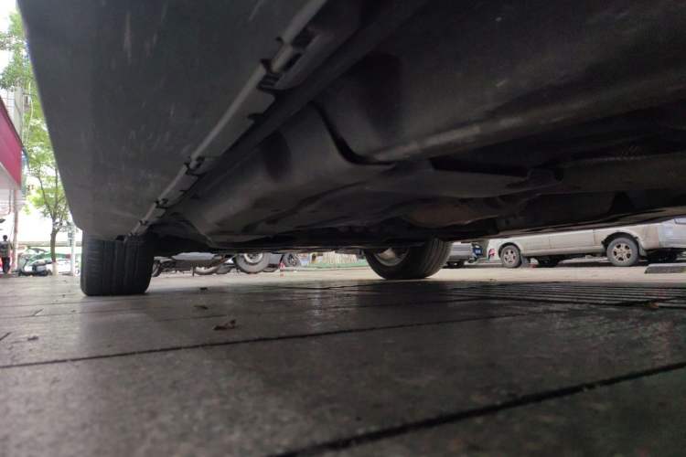 Used Mercedes-Benz M-Class 2015 ML 400 4MATIC Luxury Model Chassis Rear Left