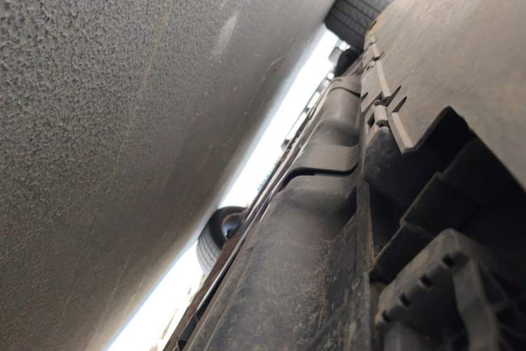 Used Mercedes-Benz M-Class 2015 ML 320 4MATIC Chassis Rear Left