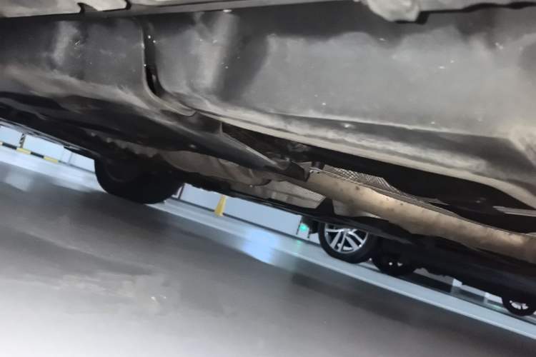 Used Mercedes-Benz M-Class 2015 ML 400 4MATIC Luxury Model Chassis Rear Left