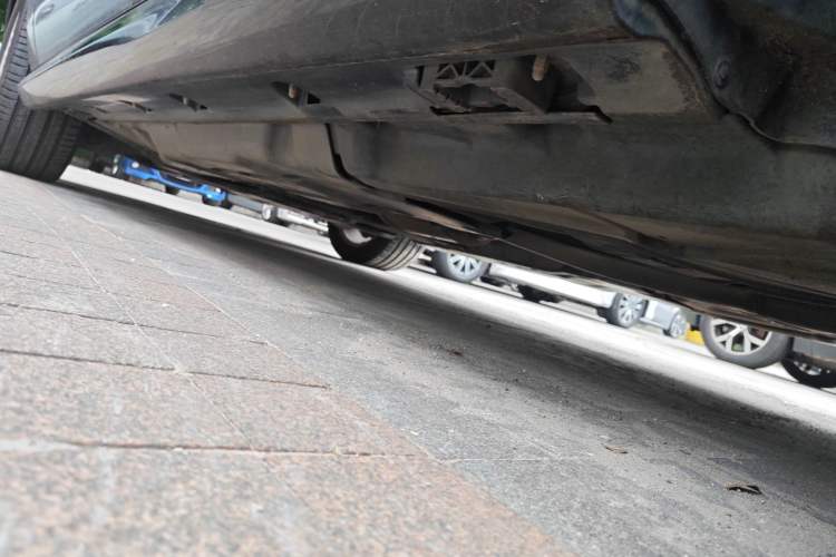 Used Mercedes-Benz M-Class 2015 ML 400 4MATIC Dynamic Model Chassis Rear Left