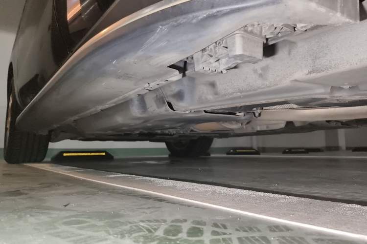 Used Mercedes-Benz M-Class 2015 ML 400 4MATIC Luxury Model Chassis Rear Left
