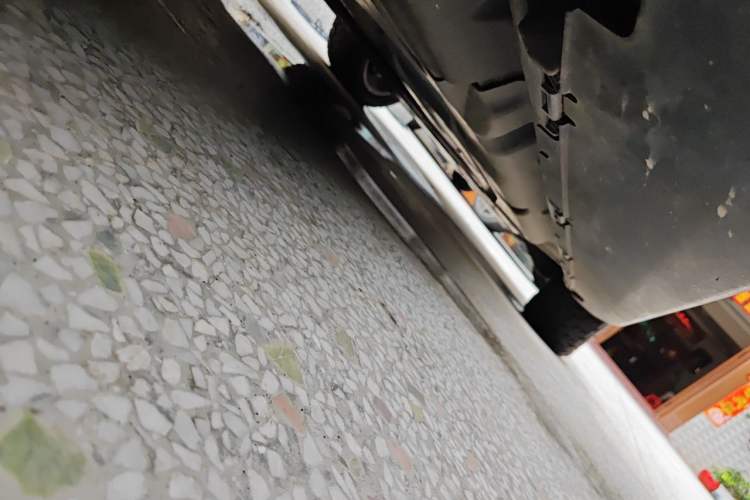 Used Mercedes-Benz M-Class 2015 ML 350 CDI 4MATIC Chassis Rear Right