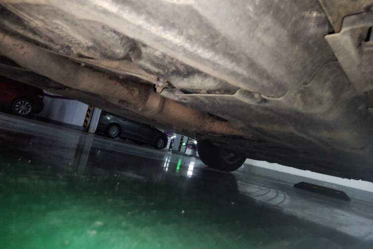 Used Mercedes-Benz M-Class 2015 ML 320 4MATIC Chassis Rear Right