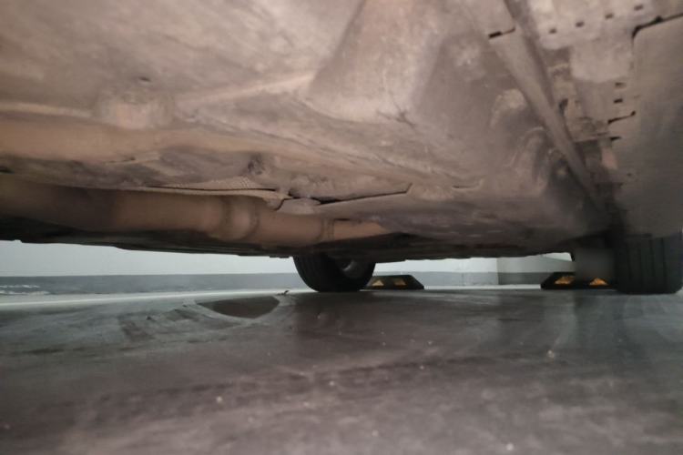 Used Mercedes-Benz M-Class 2015 ML 400 4MATIC Luxury Model Chassis Rear Right