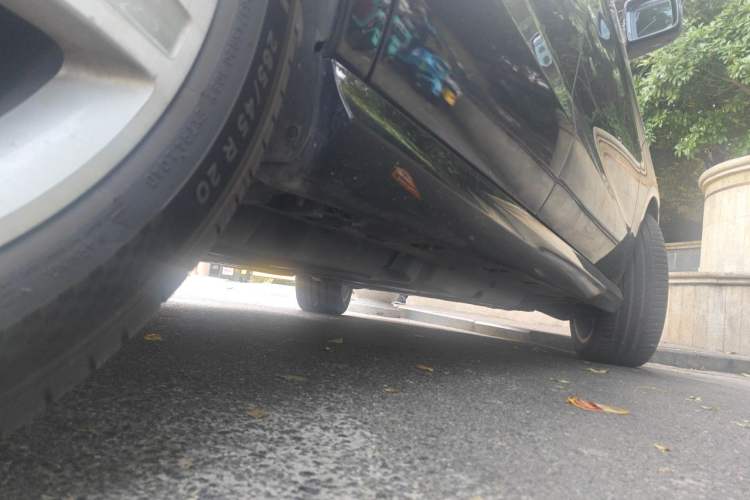 Used Mercedes-Benz M-Class  Chassis Rear Right