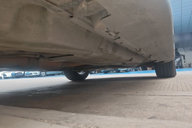 Used Mercedes-Benz M-Class 2015 ML 400 4MATIC Dynamic Model Chassis Rear Right