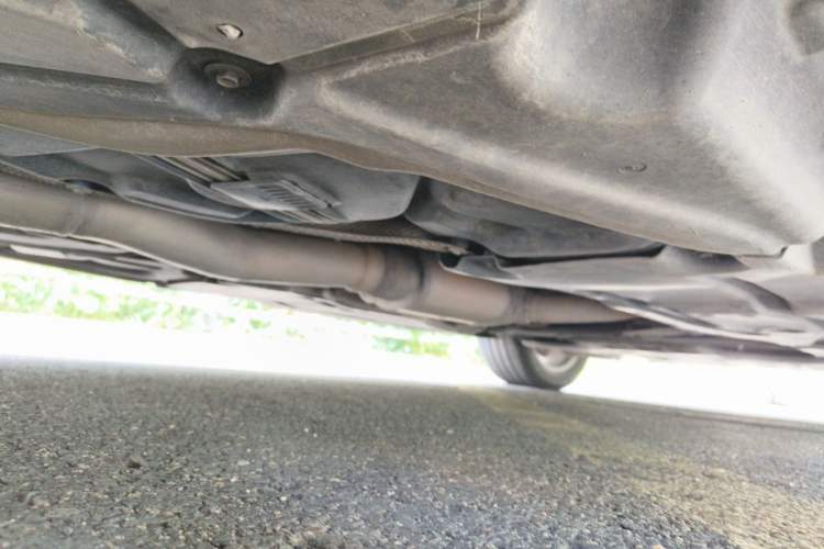 Used Mercedes-Benz M-Class 2015 ML 400 4MATIC Dynamic Model Chassis Rear Right