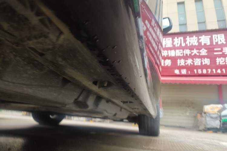 Used Mercedes-Benz M-Class 2015 ML 400 4MATIC Dynamic Model Chassis Rear Right