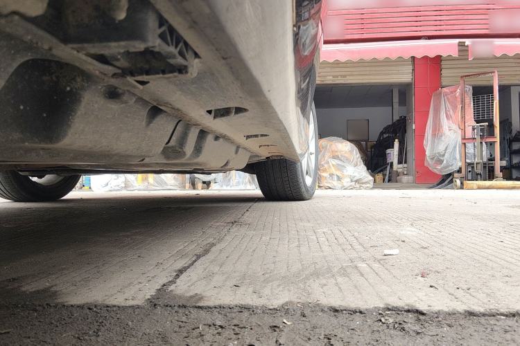 Used Mercedes-Benz M-Class 2015 ML 400 4MATIC Dynamic Model Chassis Rear Right