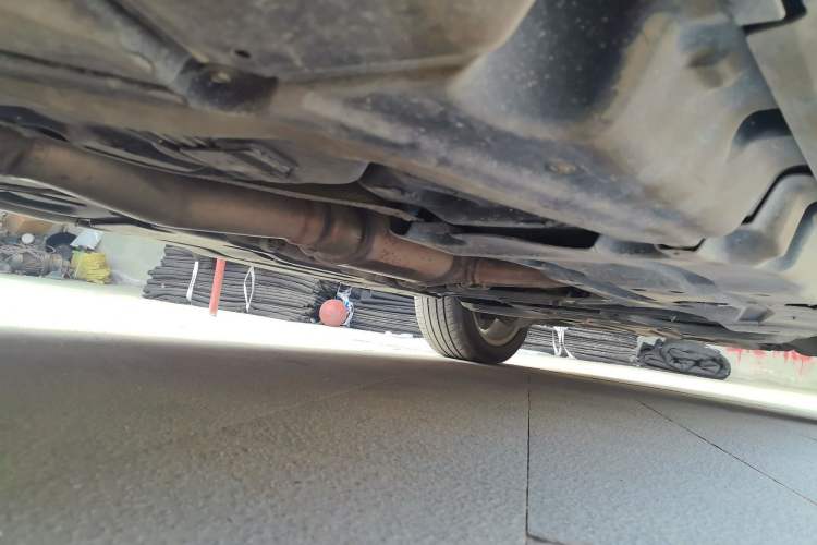 Used Mercedes-Benz M-Class 2015 ML 400 4MATIC Dynamic Model Chassis Rear Right