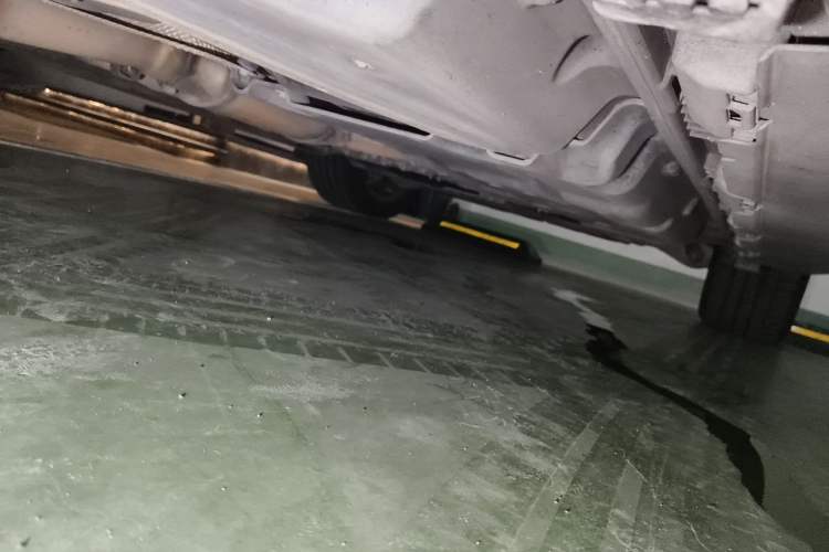 Used Mercedes-Benz M-Class 2015 ML 400 4MATIC Luxury Model Chassis Rear Right