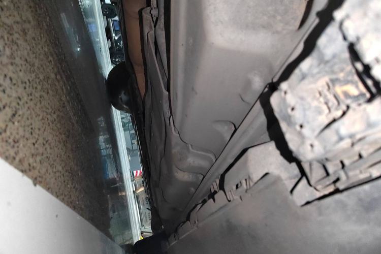 Used Mercedes-Benz M-Class 2015 ML 400 4MATIC Luxury Model Chassis Rear Right