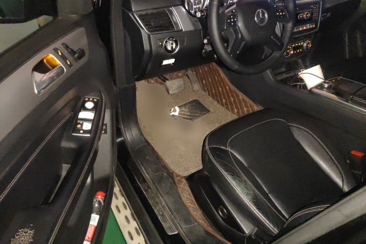Used Mercedes-Benz M-Class 2015 ML 320 4MATIC Driver Seat
