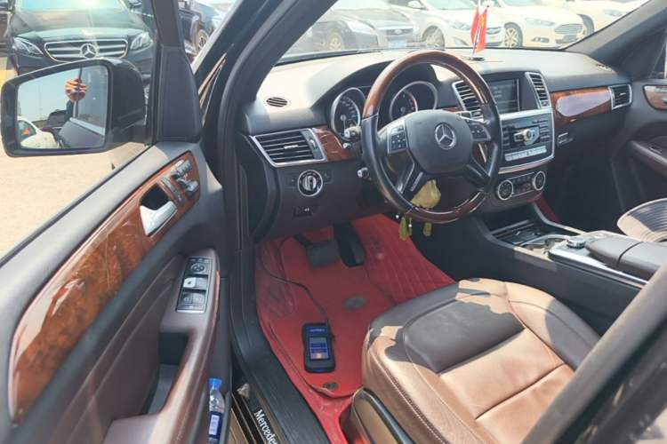 Used Mercedes-Benz M-Class 2015 ML 400 4MATIC Luxury Model Driver Seat
